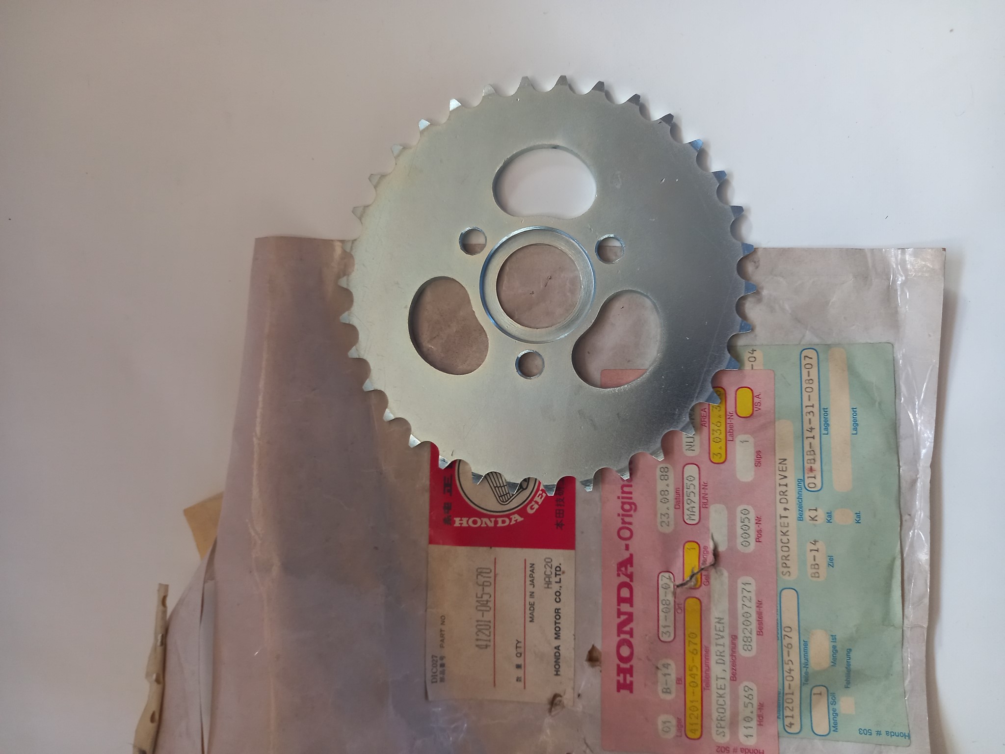 Picture of Honda  KETTENRAD  41201-045-670
